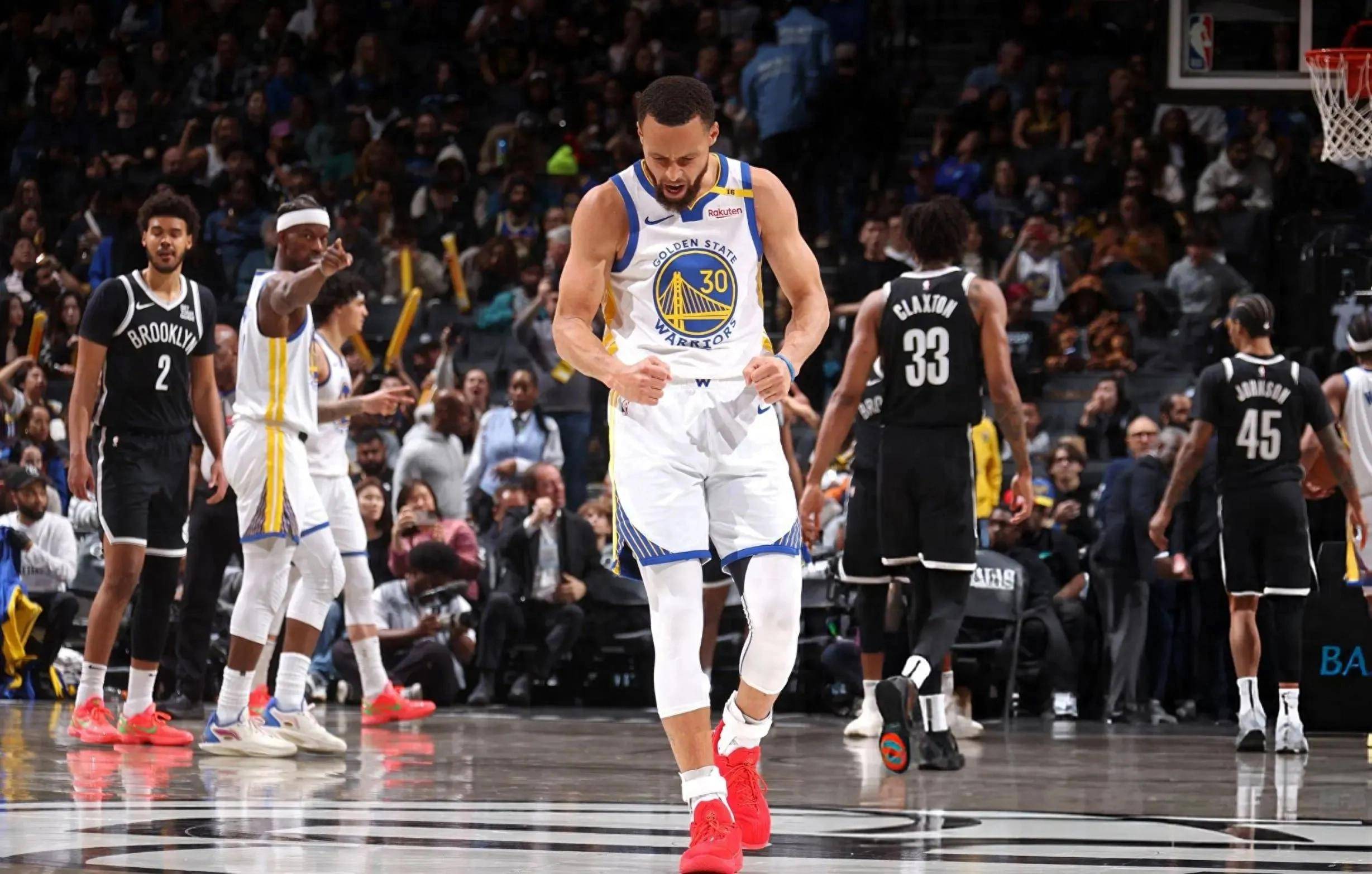 勇士客场逆转爵士，喜迎七连胜