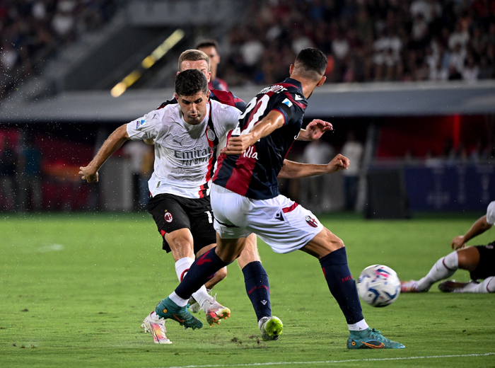 AC米兰足球队在比赛中展现出色的简单介绍 AC米兰足球队在比赛中展现出色的简单介绍