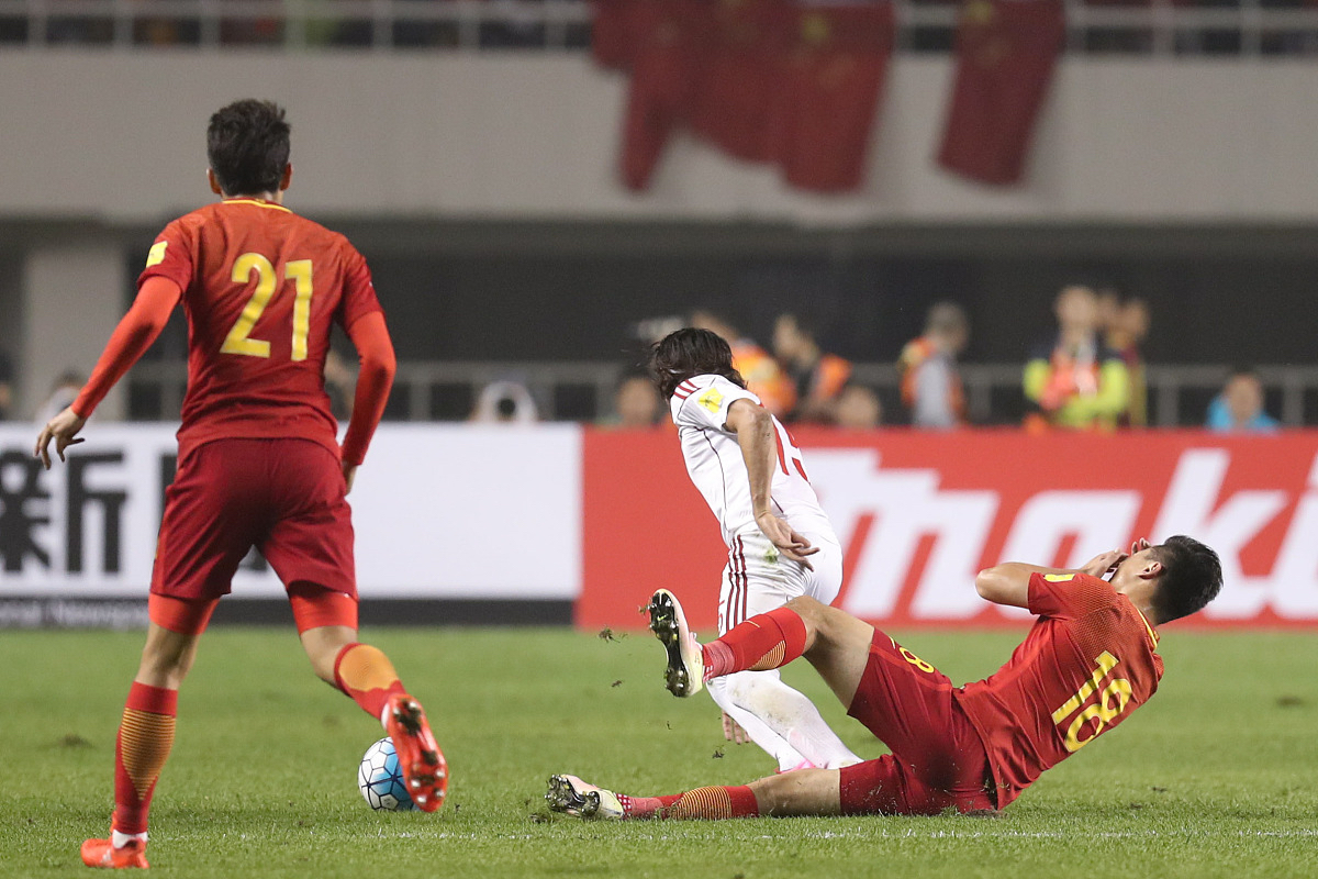 国足再次掌握主动,横扫对手 国足再次掌握主动,横扫对手