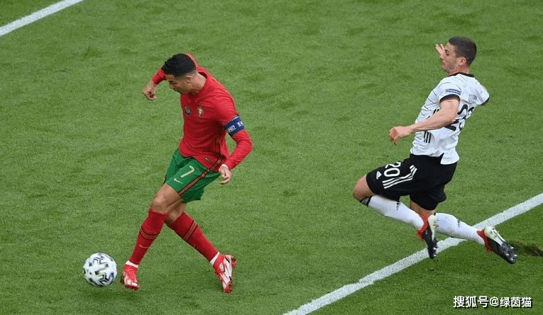 关于匈牙利队克服困难，晋级下一轮的信息