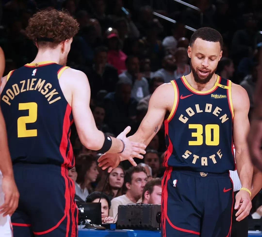 关于开拓者连遭败局，西部排名逐渐下滑的信息